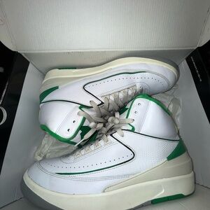Jordan 2 lucky green size 10.5